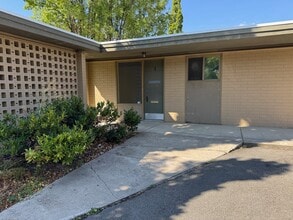 167 E 200 N, Logan, UT à louer Photo de l’immeuble– Image 2 sur 6