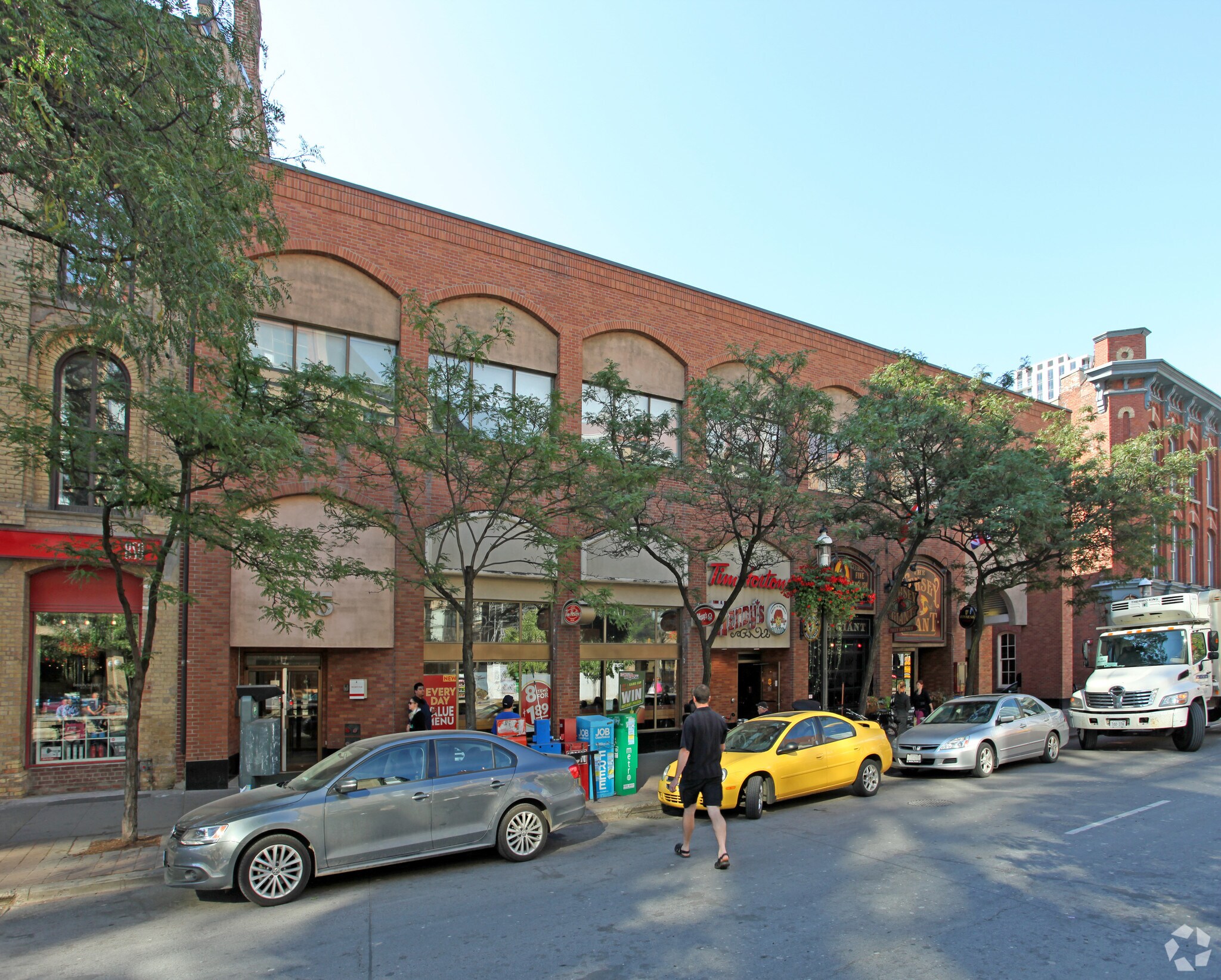 71-75 Front St E, Toronto, ON à vendre Photo de l’immeuble– Image 1 sur 15