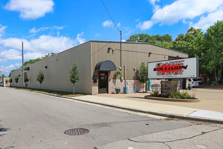 1206 Washington Rd, Kenosha, WI à vendre - Photo de l’immeuble – Image 2 sur 45