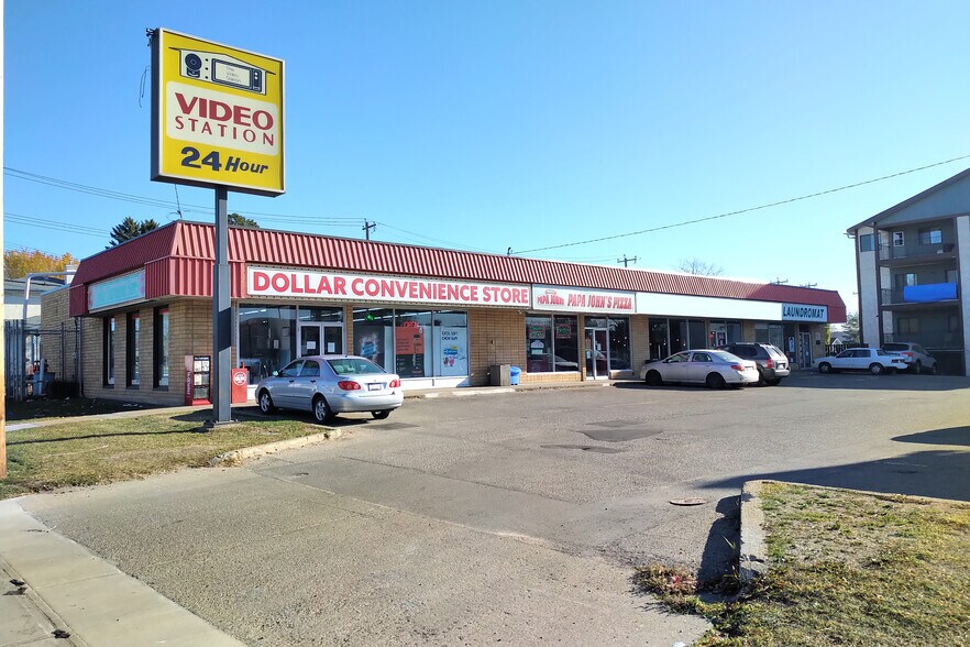 11947-11959 82 St NW, Edmonton, AB à louer - Photo de l’immeuble – Image 3 sur 3