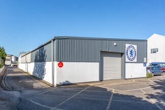 Plus de détails pour Alstone Ln, Cheltenham - Industriel/Logistique à louer