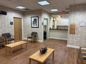 40 Heathwood Dr, Marco Island, FL à louer Photo intérieure– Image 1 sur 10