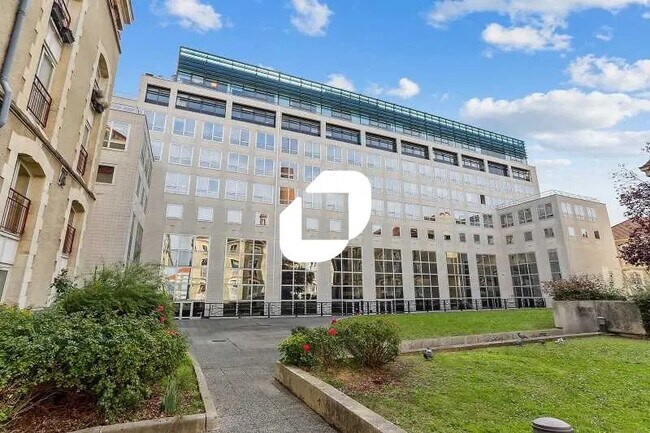 Plus de détails pour Bureau à louer