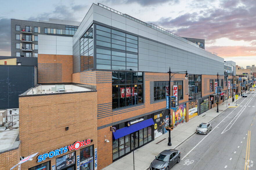 3519 N Clark St, Chicago, IL à louer - Photo principale – Image 1 sur 6