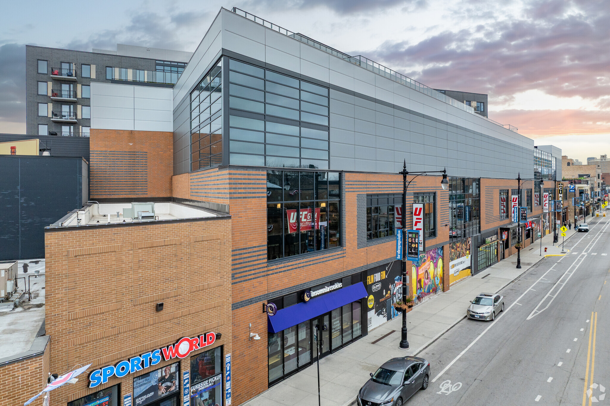 3519 N Clark St, Chicago, IL à louer Photo principale– Image 1 sur 7