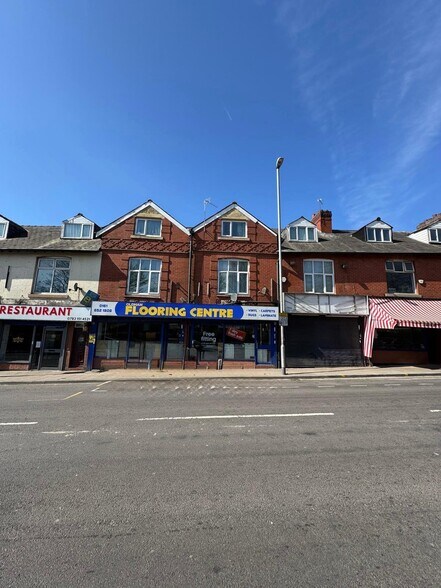 210-214 Ashton Rd, Oldham à vendre - Photo de l’immeuble – Image 2 sur 6