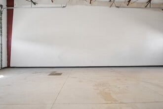 9456 S Bagley Park Rd, West Jordan, UT à louer Photo intérieure– Image 2 sur 4