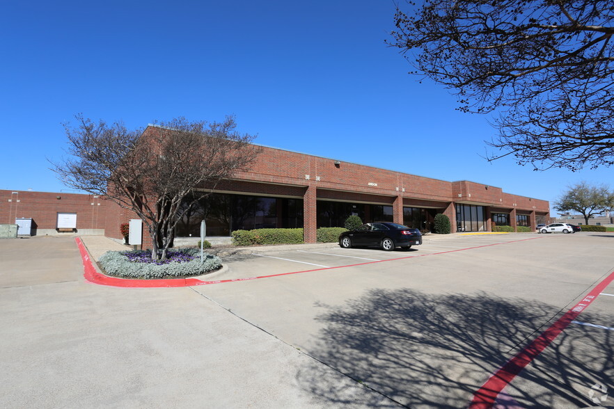 4300 Beltway Pl, Arlington, TX à louer - Photo de l’immeuble – Image 2 sur 14