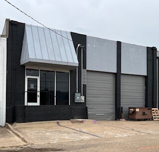 2404 Irving Blvd, Dallas, TX à louer - Photo de l’immeuble – Image 1 sur 2