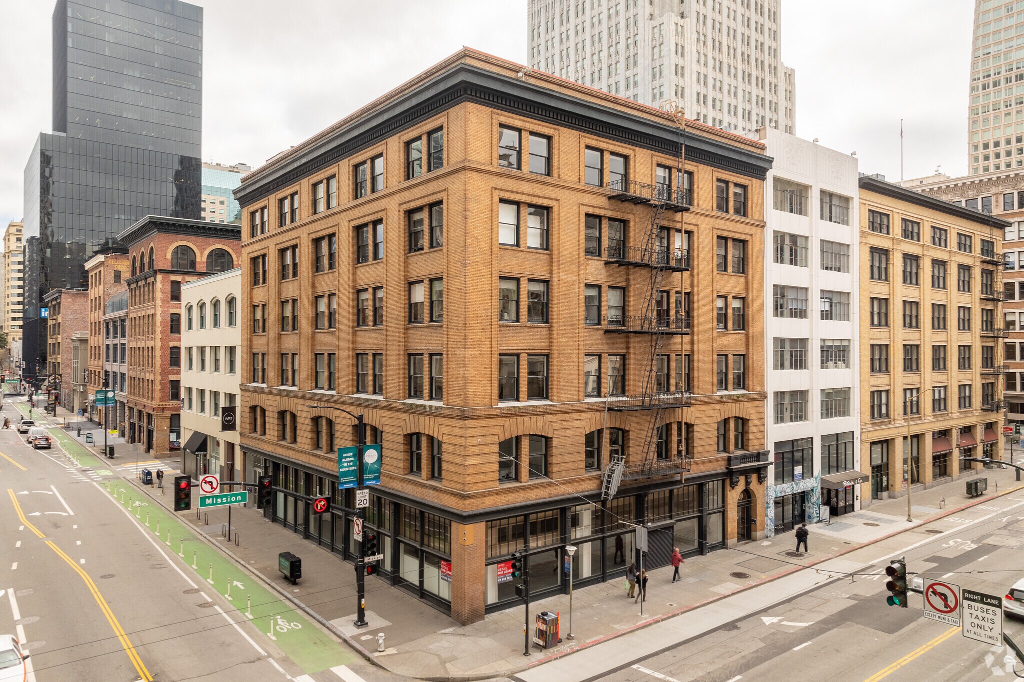 118 2nd St, San Francisco, CA à louer Photo principale– Image 1 sur 48