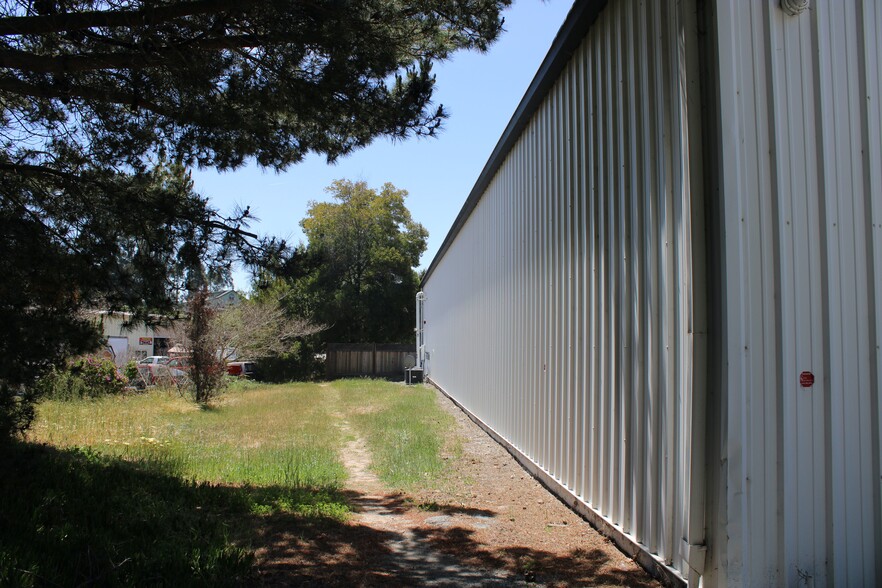 10031 Reese Cir, Salinas, CA à vendre - Photo de l’immeuble – Image 2 sur 9