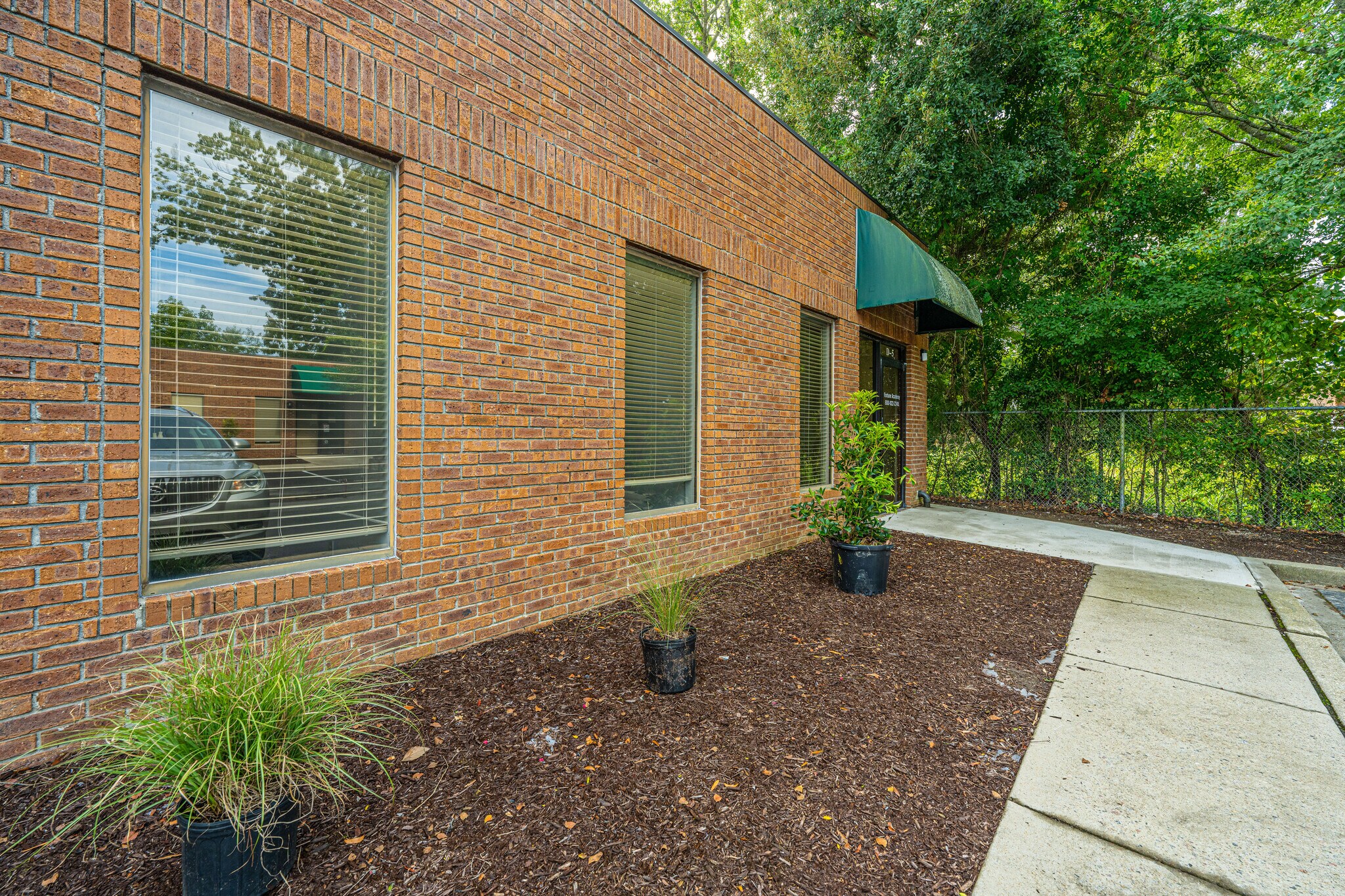 29 Leinbach Dr, Charleston, SC à louer Photo de l’immeuble– Image 1 sur 17