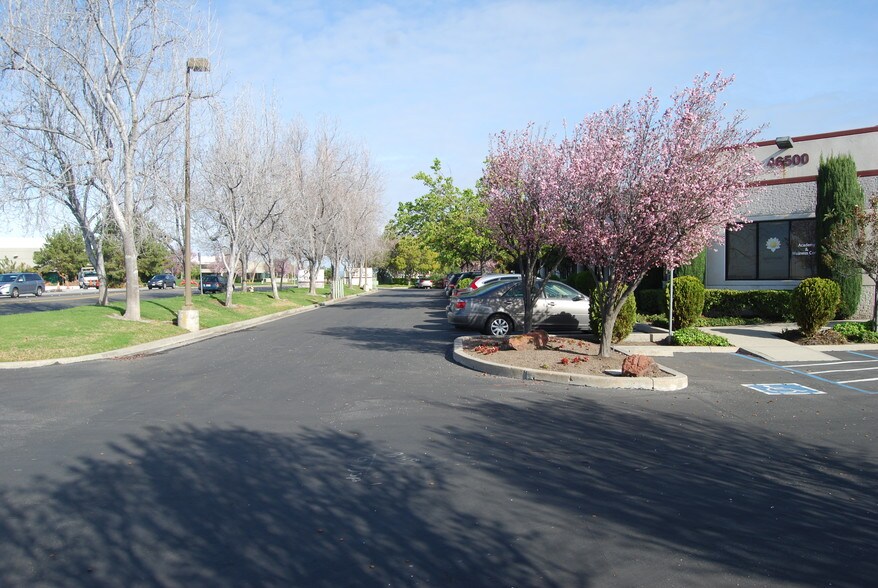 46560 Fremont Blvd, Fremont, CA à vendre - Photo principale – Image 1 sur 19