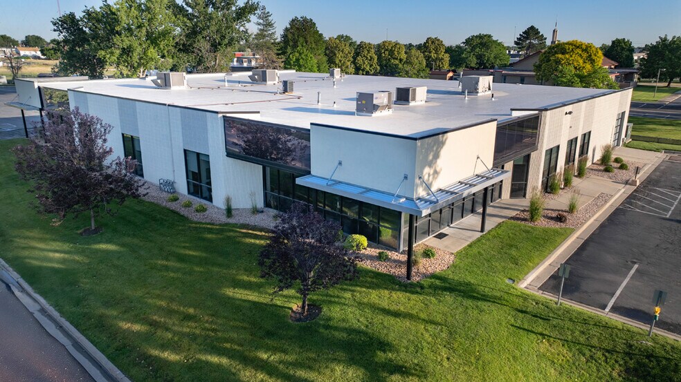1182 W 2400 S, Salt Lake City, UT à louer - Photo de l’immeuble – Image 2 sur 4