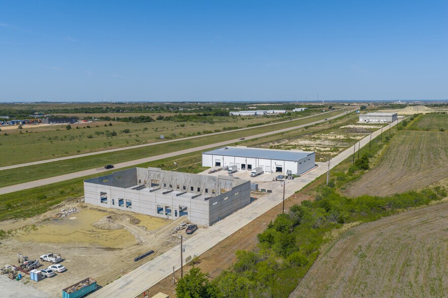 12522 FM 1625, Creedmoor, TX à vendre - Photo de l’immeuble – Image 3 sur 8