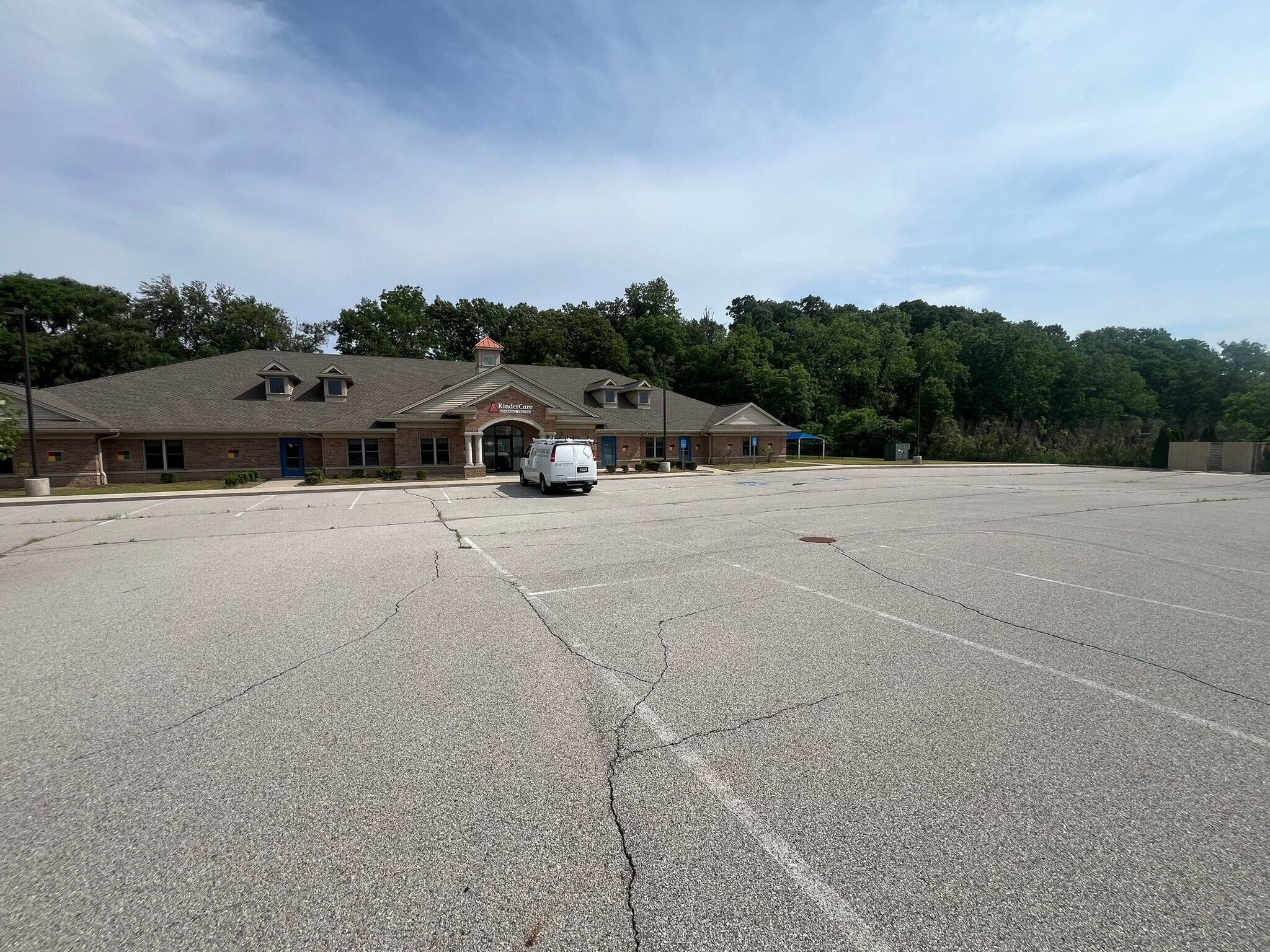 82 Capital Dr, Warsaw, IN à louer Photo de l’immeuble– Image 1 sur 16