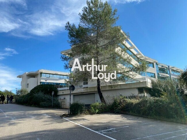 Plus de détails pour 60 Chemin Du Vallon, SOPHIA ANTIPOLIS - Bureau à louer