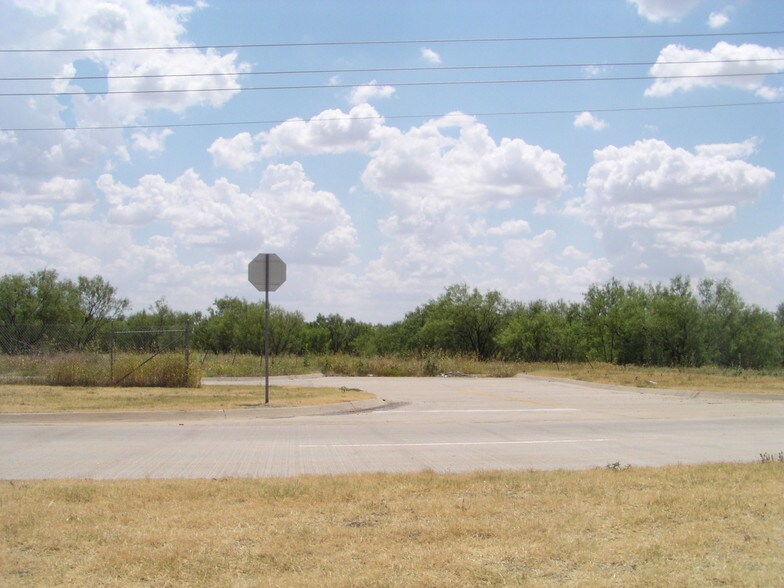 5800 NW Rogers Ln, Lawton, OK à vendre - Photo de l’immeuble – Image 2 sur 2