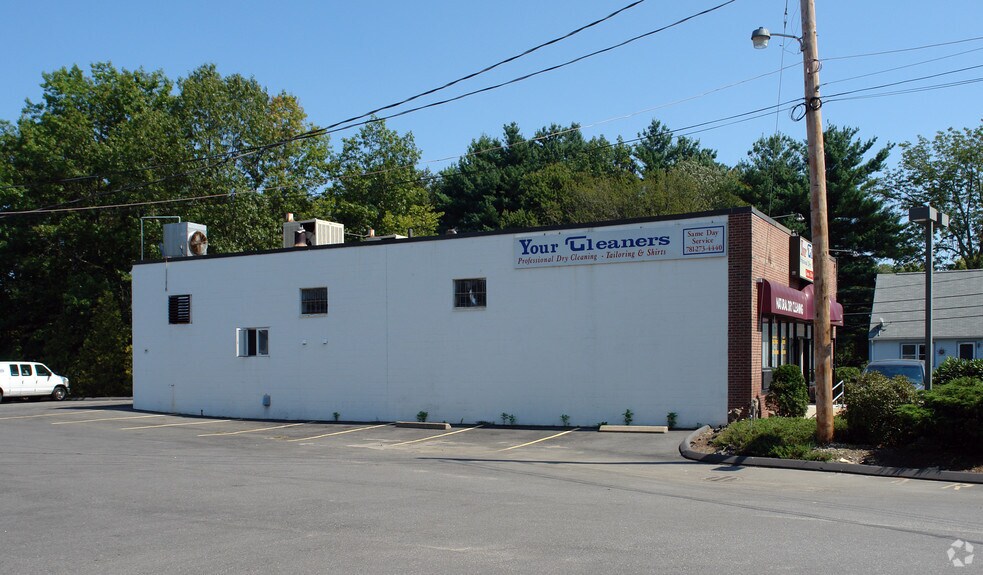 372 Cambridge St, Burlington, MA à vendre - Photo de l’immeuble – Image 2 sur 2