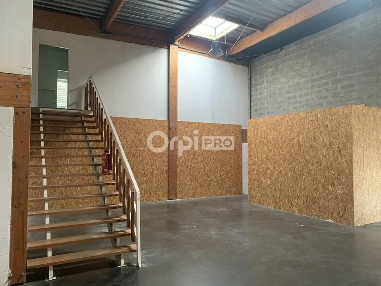 Local d’activités dans Mérignac à louer - Photo de l’immeuble – Image 2 sur 6