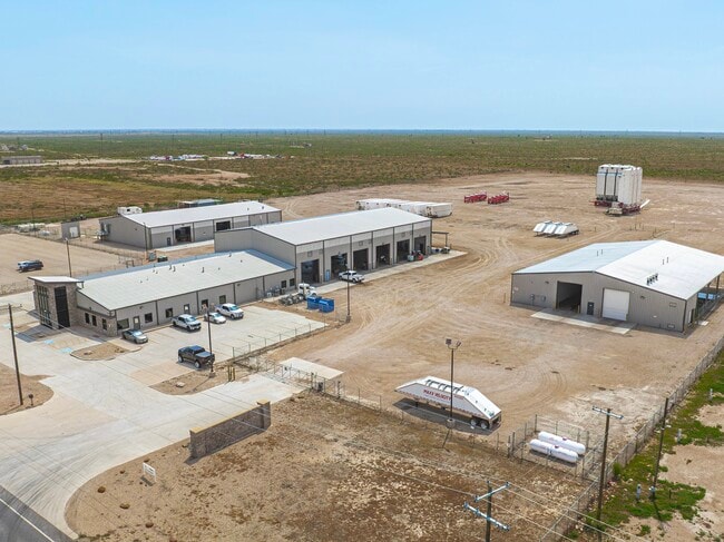 Plus de détails pour 9163 W Murphy St, Odessa, TX - Industriel/Logistique à louer