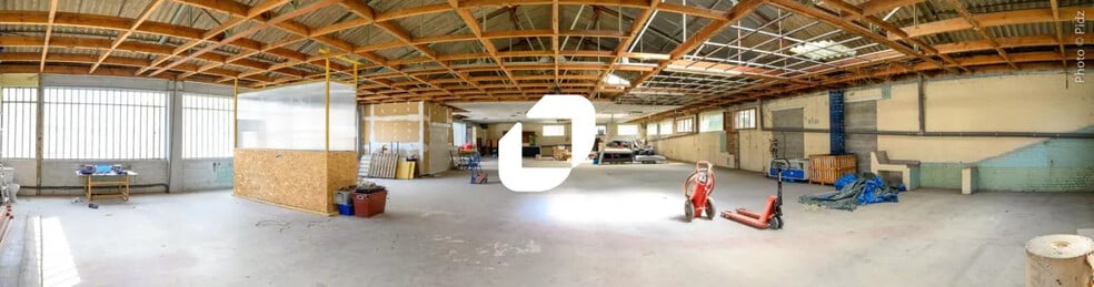Industriel/Logistique dans La Bassée à vendre - Photo de l’immeuble – Image 3 sur 11