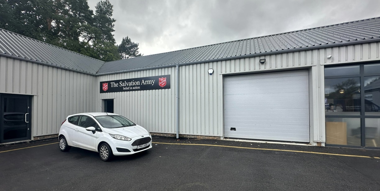 School Ln, Normandy à louer Photo de l’immeuble– Image 1 sur 3