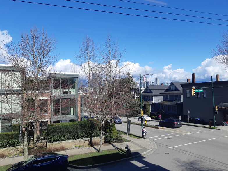 1412 W 7th Ave, Vancouver, BC à louer - Photo de l’immeuble – Image 3 sur 3
