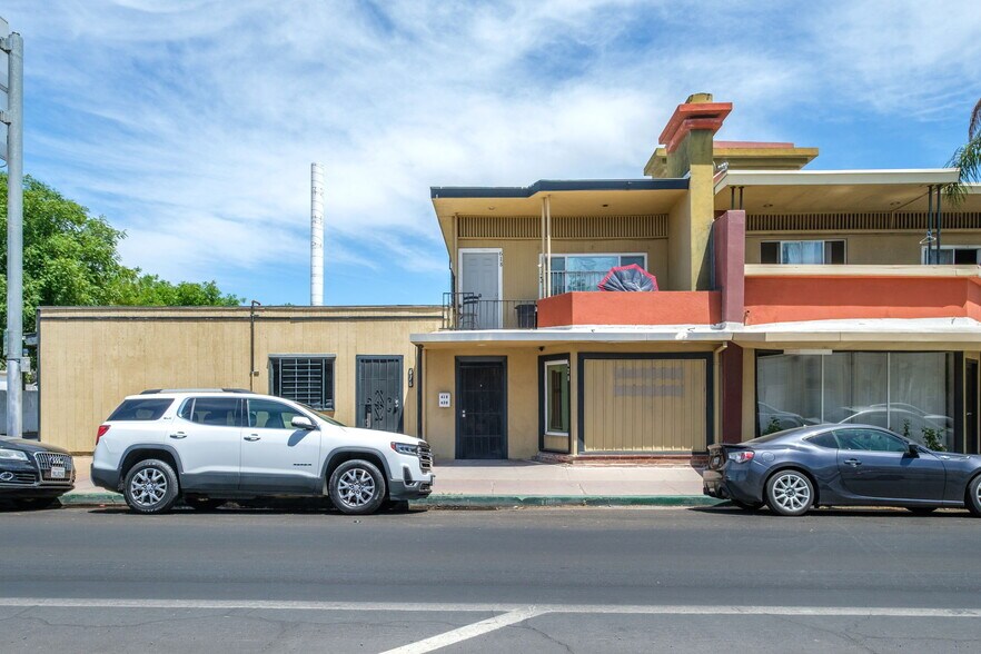 616 N Fulton St, Fresno, CA à vendre - Photo de l’immeuble – Image 2 sur 19
