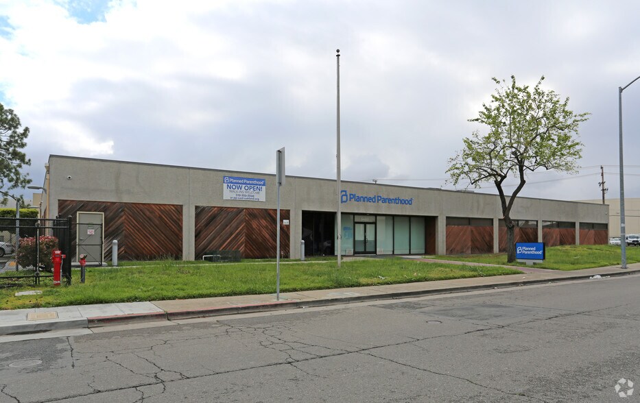 8480 Enterprise Way, Oakland, CA à louer - Photo de l’immeuble – Image 2 sur 9