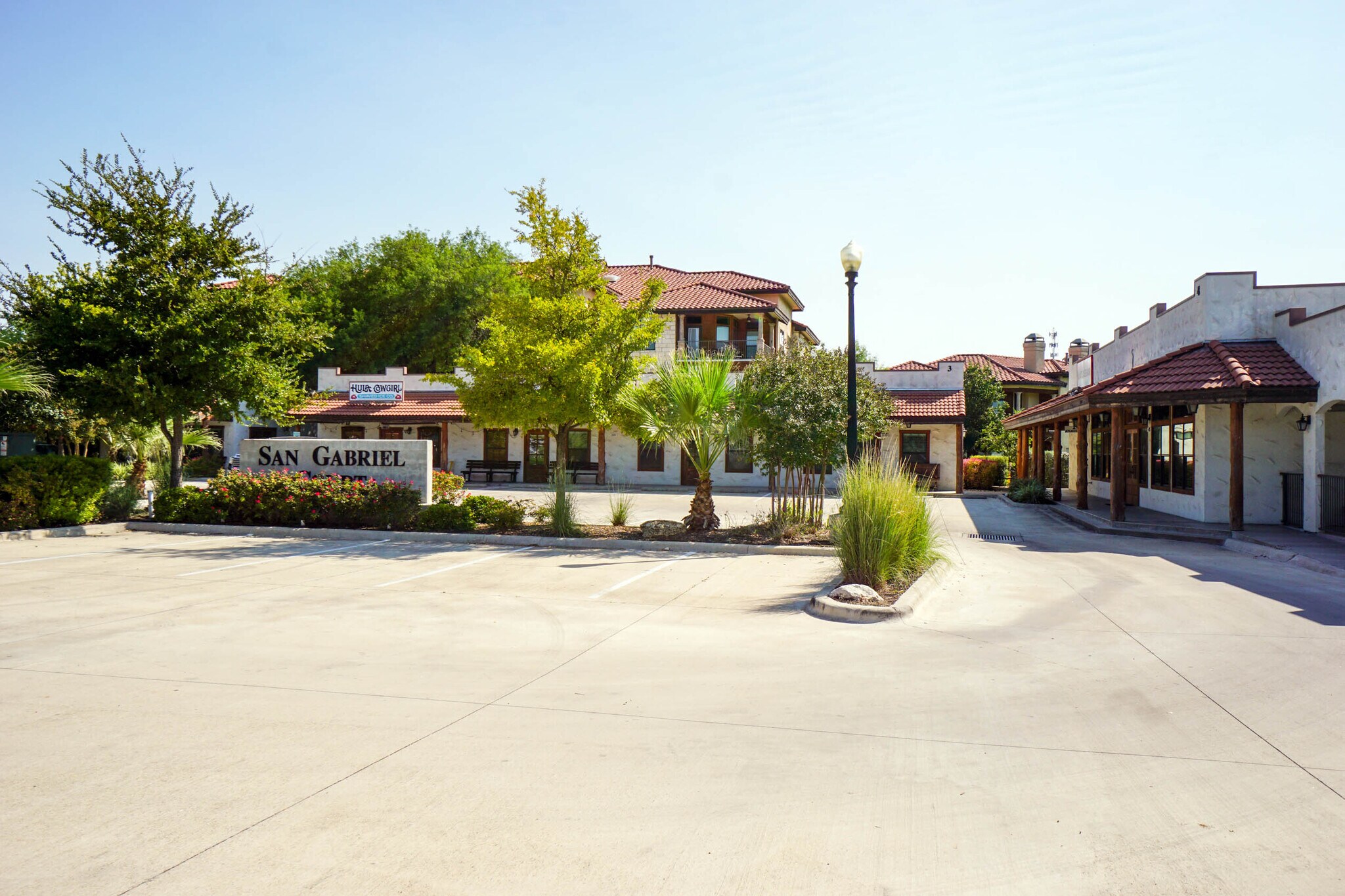 103 N Austin Ave, Georgetown, TX à louer Photo principale– Image 1 sur 4