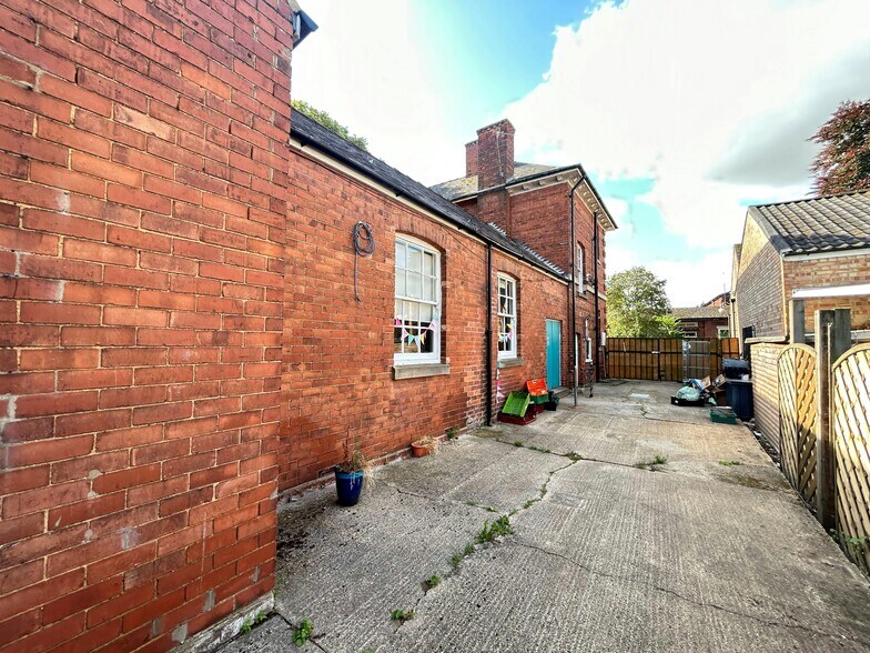 10 Haverfield Rd, Spalding à vendre - Photo de l’immeuble – Image 3 sur 11