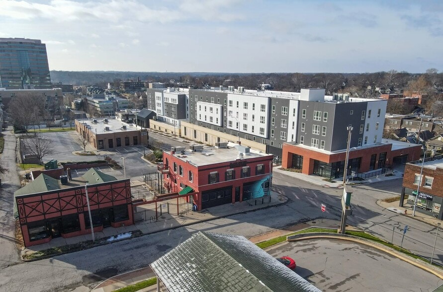 917 W 44th St, Kansas City, MO à vendre - Photo de l’immeuble – Image 2 sur 14