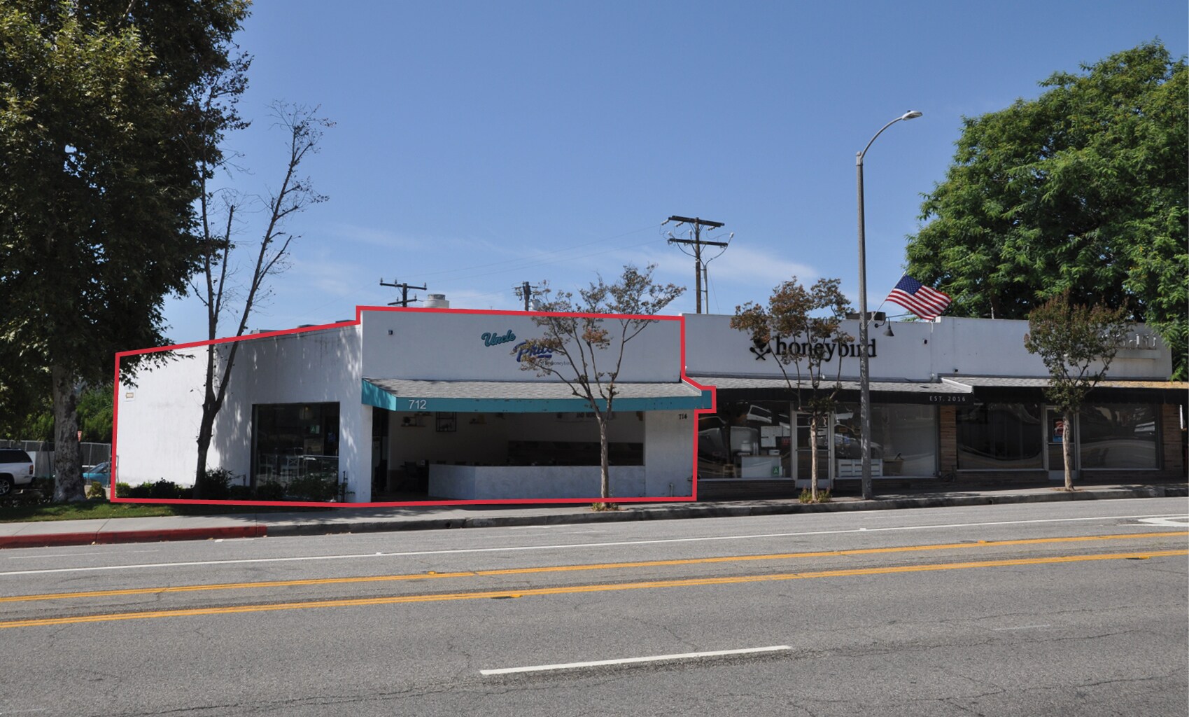 712-716 Foothill Blvd, La Cañada Flintridge, CA à louer Photo de l’immeuble– Image 1 sur 10