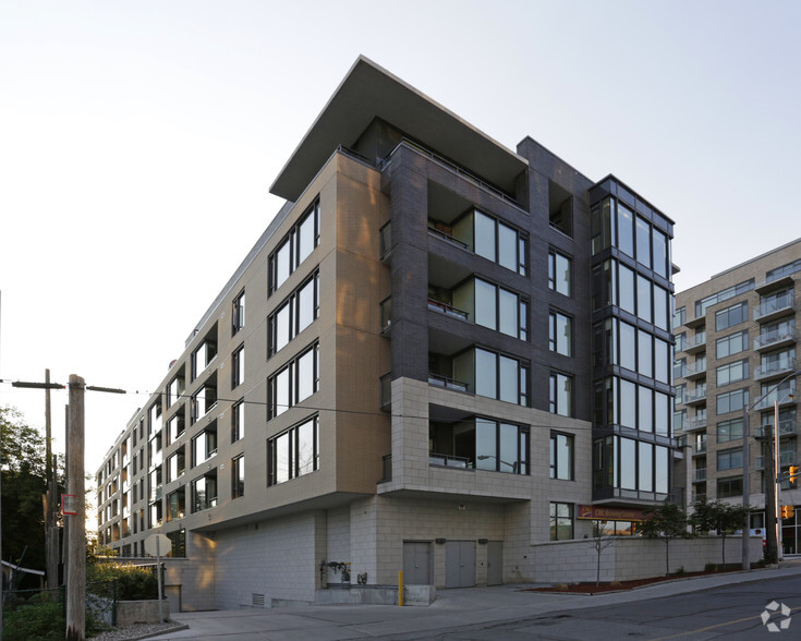 101 Richmond Rd, Ottawa, ON à vendre - Photo de l’immeuble – Image 3 sur 9
