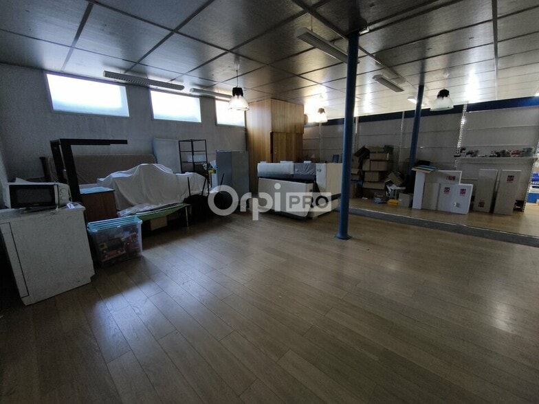 Local commercial dans Brive-la-Gaillarde à vendre - Photo intérieure – Image 1 sur 6