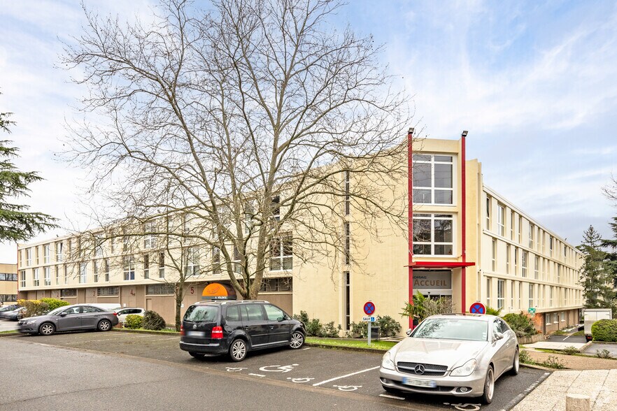 16 A Rue Ampère, Pontoise à louer - Photo de l’immeuble – Image 2 sur 2