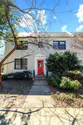 Plus de détails pour 4474 MacArthur Blvd NW, Washington, DC - Logement à vendre
