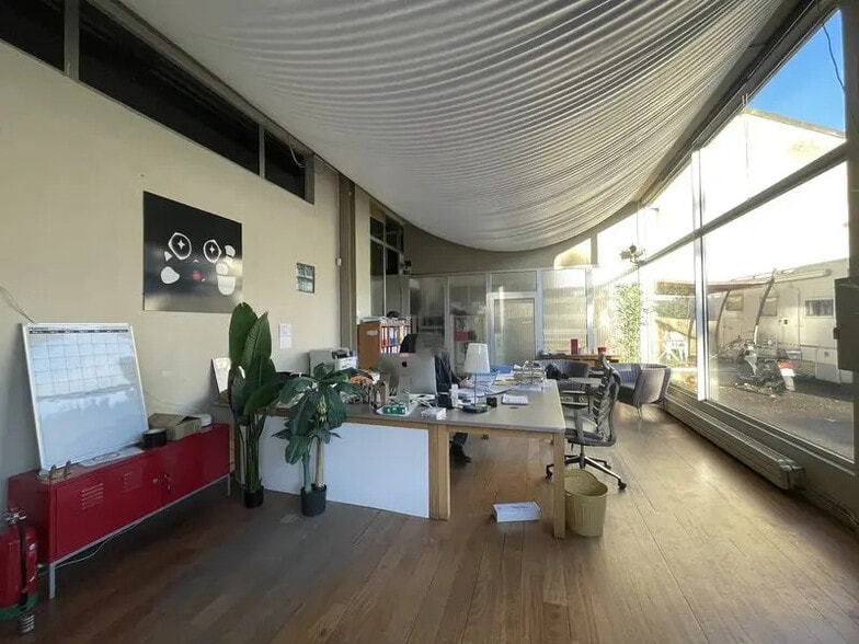 Local d'activités dans Ivry-sur-Seine à vendre - Photo intérieure – Image 2 sur 13