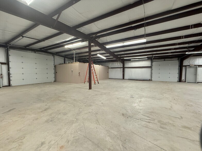1814 N Access Rd, Clyde, TX à louer - Photo de l’immeuble – Image 3 sur 9