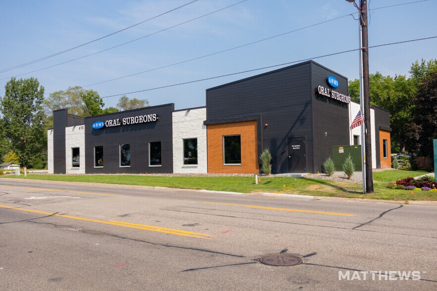414 Main St NW, Elk River, MN à vendre - Photo de l’immeuble – Image 3 sur 8