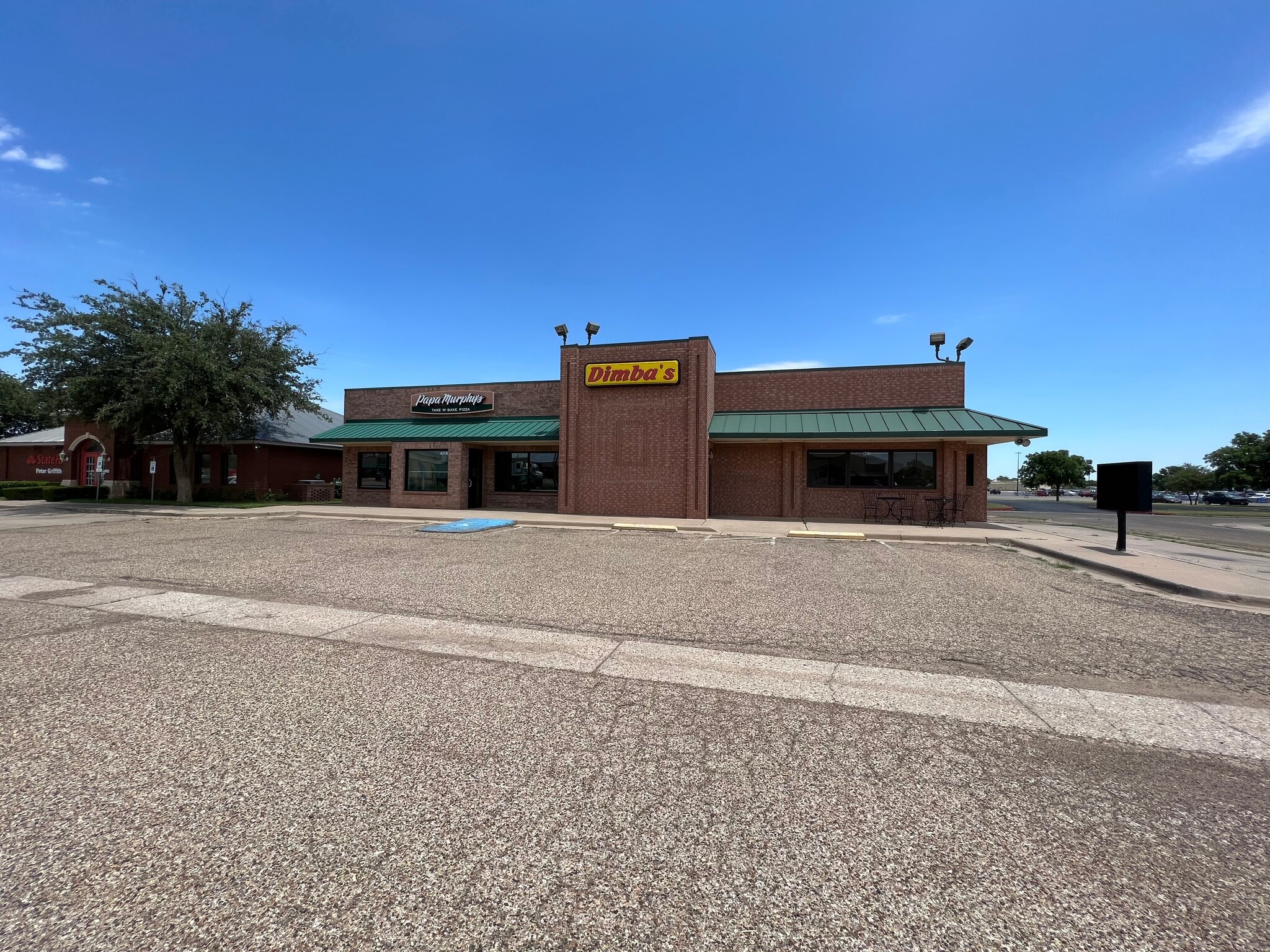 421 Frankford, Lubbock, TX à louer Photo de l’immeuble– Image 1 sur 11