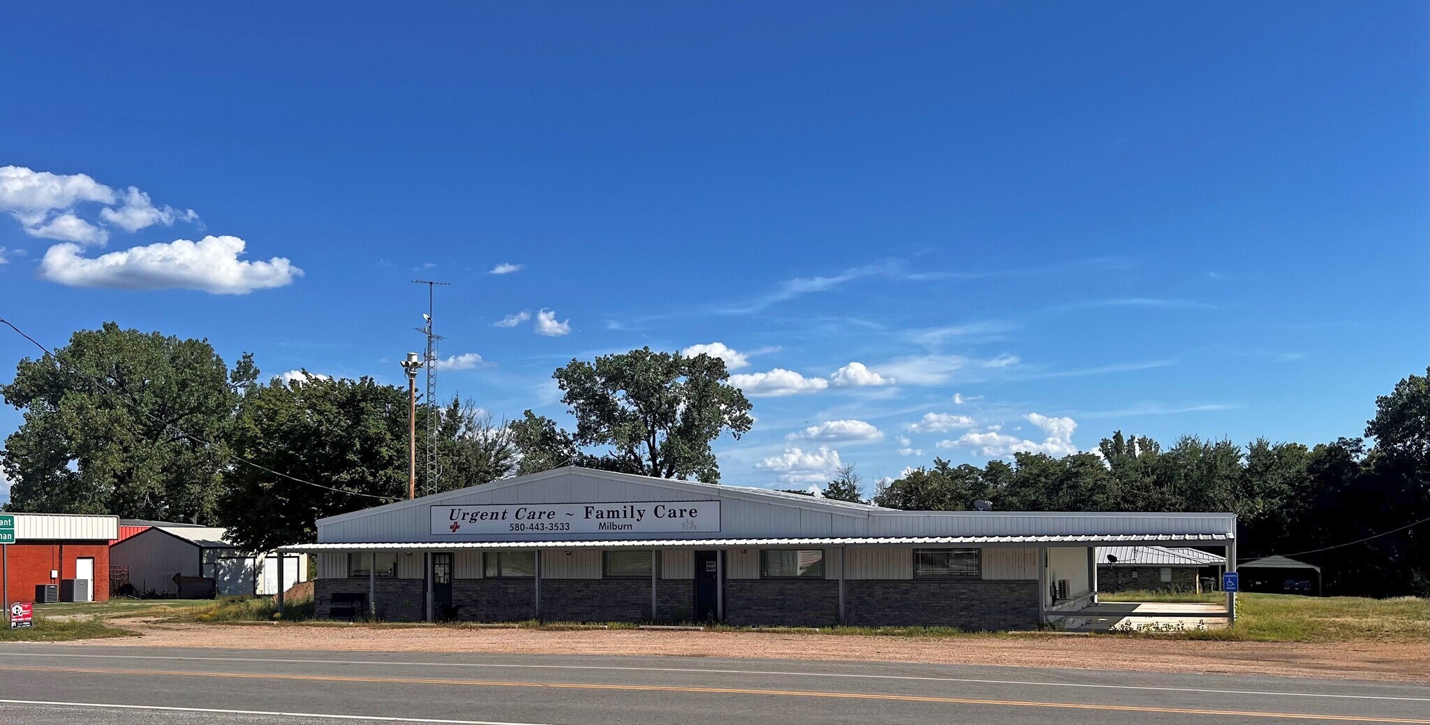 104 W F Ave, Milburn, OK à vendre Photo principale– Image 1 sur 4