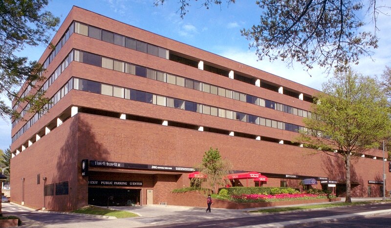 4801 Massachusetts Ave NW, Washington, DC à louer Photo principale– Image 1 sur 2