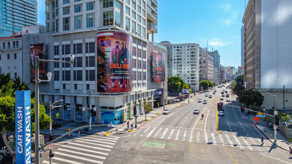 717 W Olympic Blvd, Los Angeles, CA à louer - Photo de l’immeuble – Image 3 sur 11