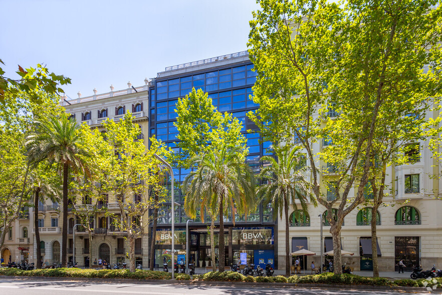 Avinguda Diagonal, 463B, Barcelone, Barcelona à louer - Photo de l’immeuble – Image 2 sur 4