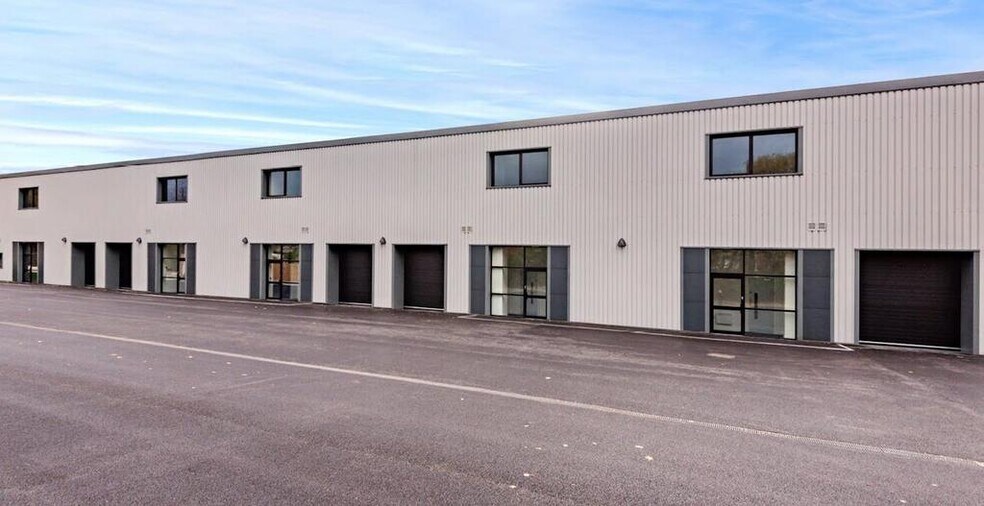 200 Scotia Rd, Stoke On Trent à louer - Photo de l’immeuble – Image 2 sur 22