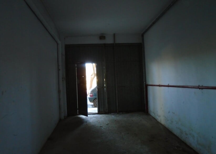 Local commercial dans Sagunto, Valencia à vendre - Photo intérieure – Image 1 sur 10