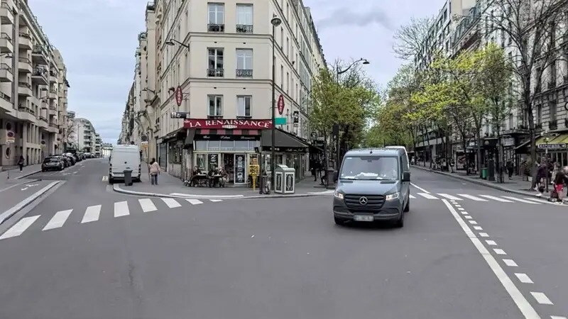 Local commercial dans Paris à louer Photo de l’immeuble– Image 1 sur 4