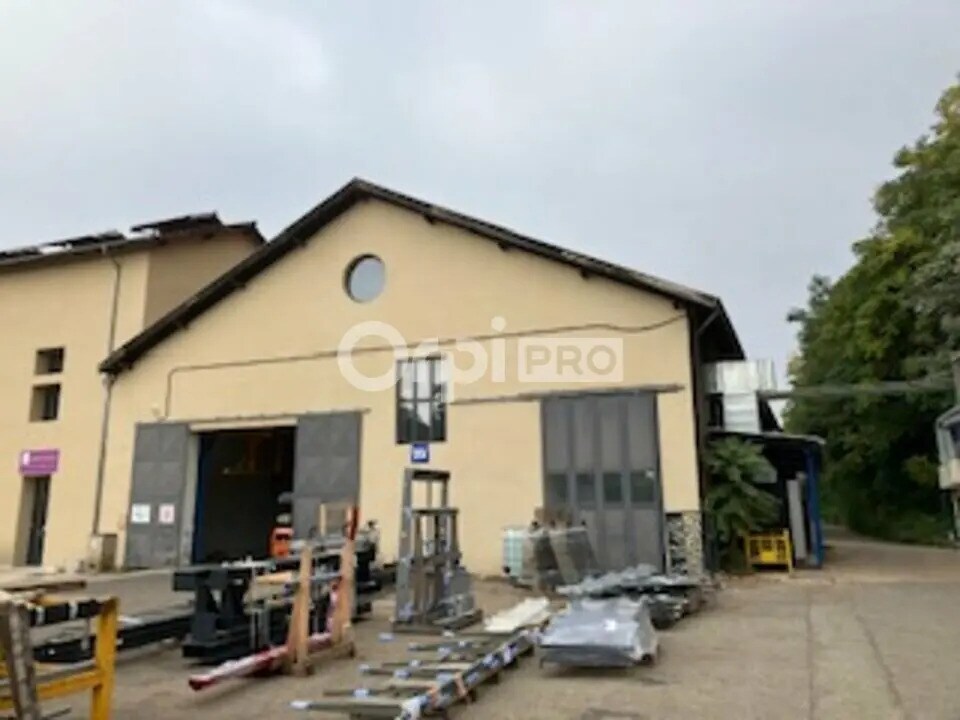 Bureau dans Neuville-sur-Saône à louer Photo de l’immeuble– Image 1 sur 9